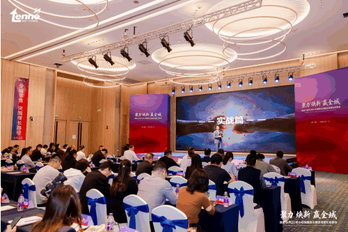 11-听课1.gif 11-听课1.gif