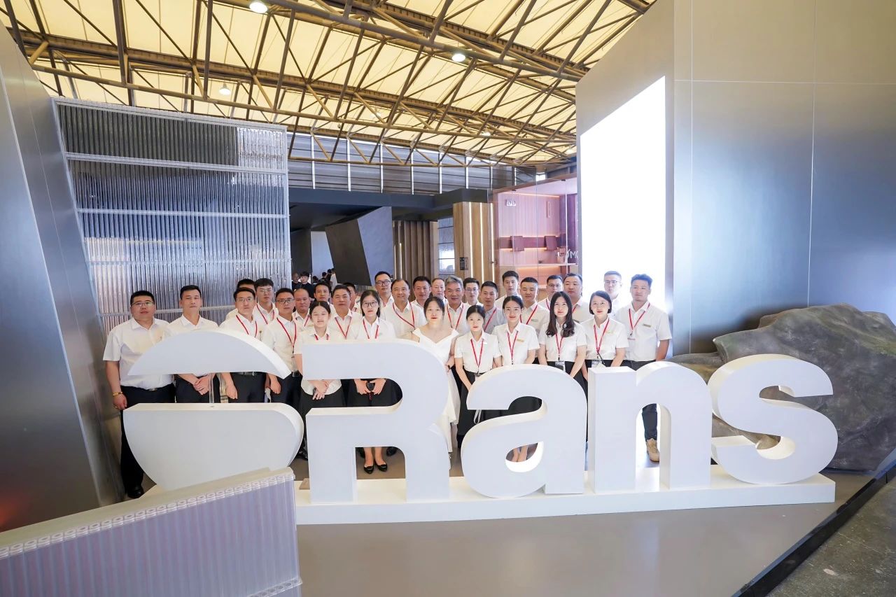 行业榜样，设计之光！欧路莎卫浴获评”卫浴设计领军品牌”(图9)