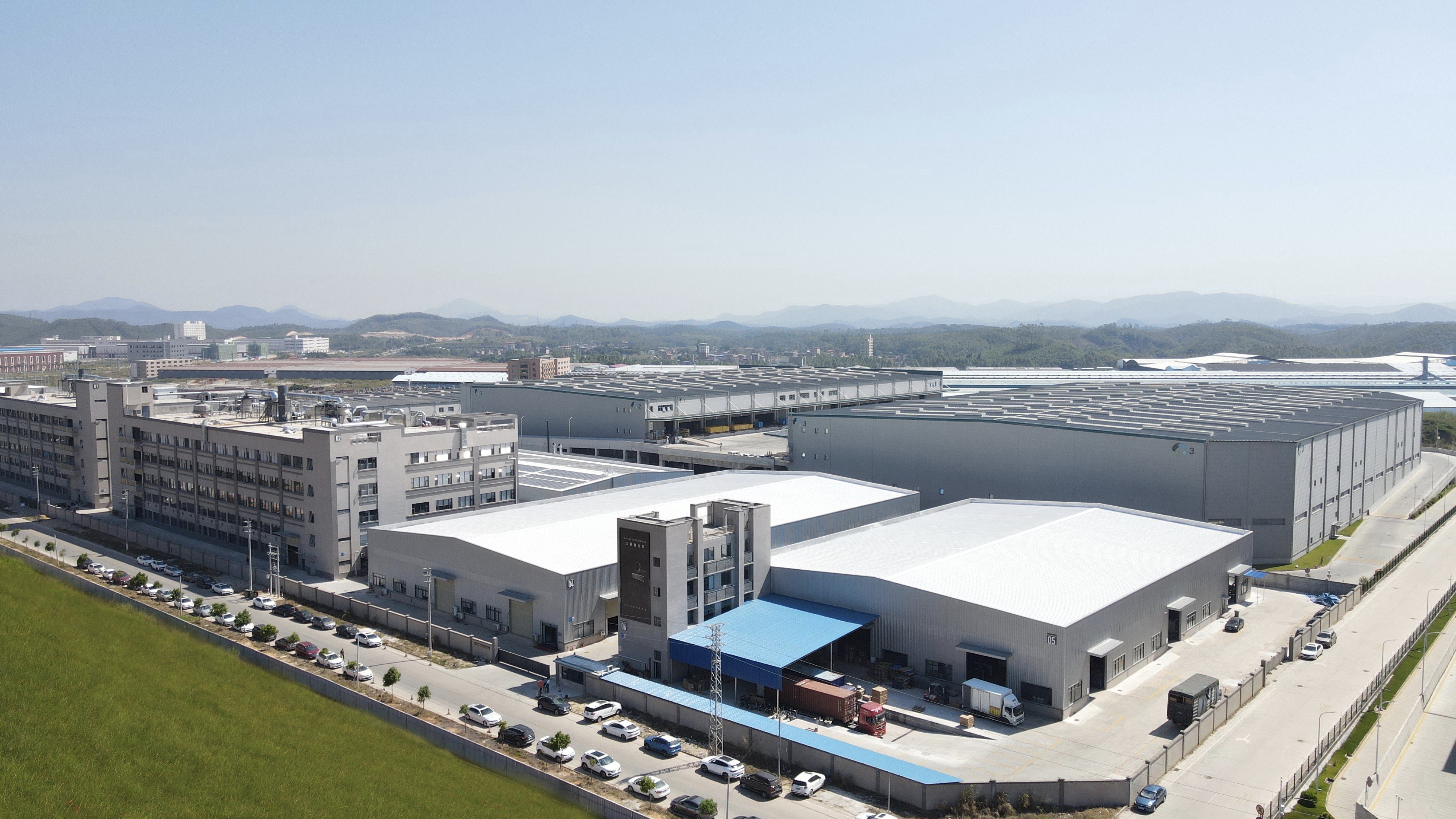 再次登榜！富兰克浴室柜荣获2023中国民族卫浴品牌荣光榜“浴室柜行业领军品牌”(图8)