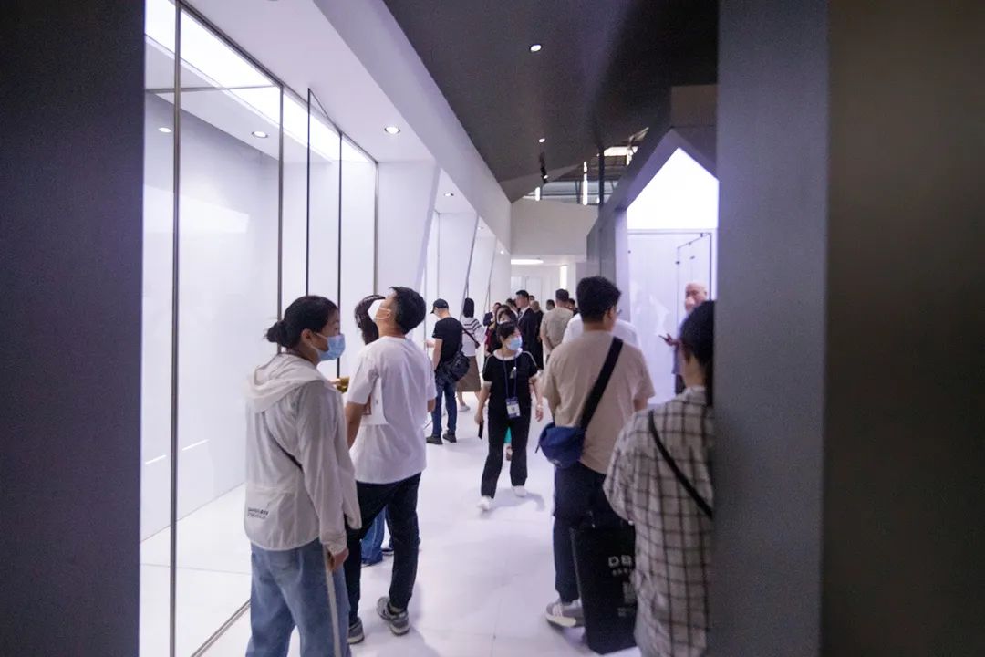 耀世登场丨2023上海厨卫展，TT 淋浴房以“罕见的杰作”掀起几何美学热潮(图22)