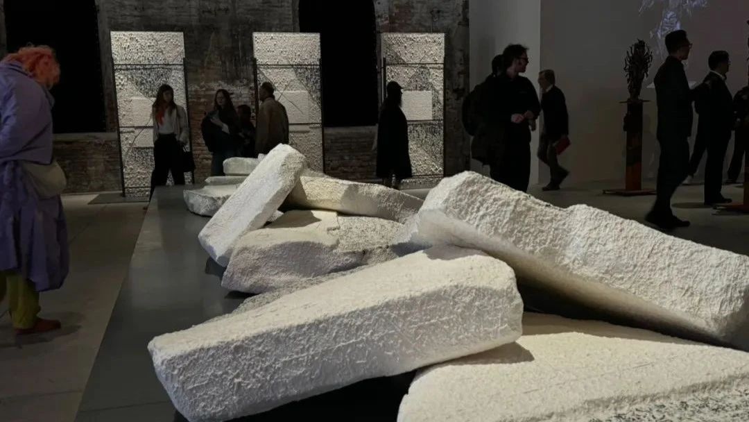 第60届威尼斯双年展｜材料和艺术的碰撞与变革，向世界展现东方文化魅力(图9)